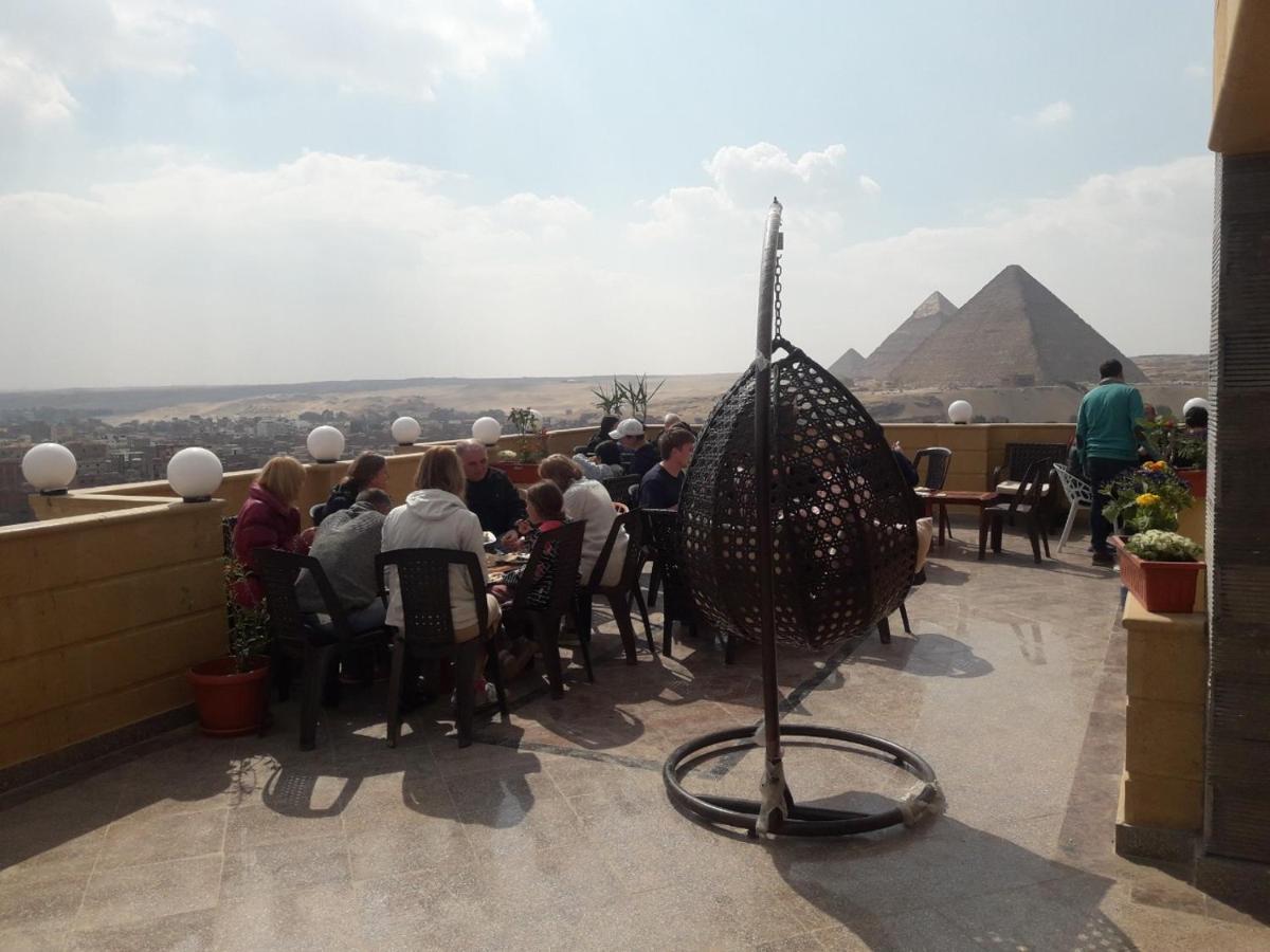 Gardenia Pyramids View - Rooftop *