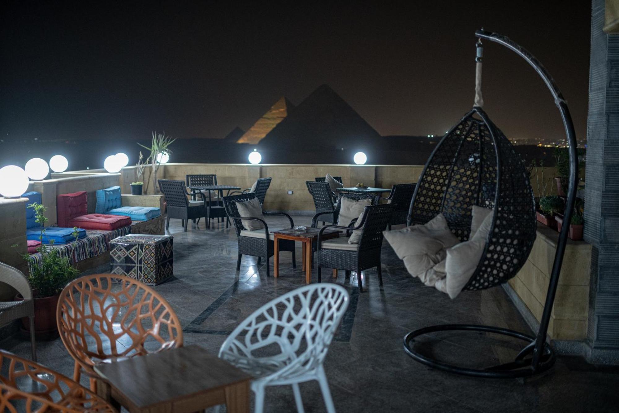 Gardenia Pyramids View - Rooftop Hostel *