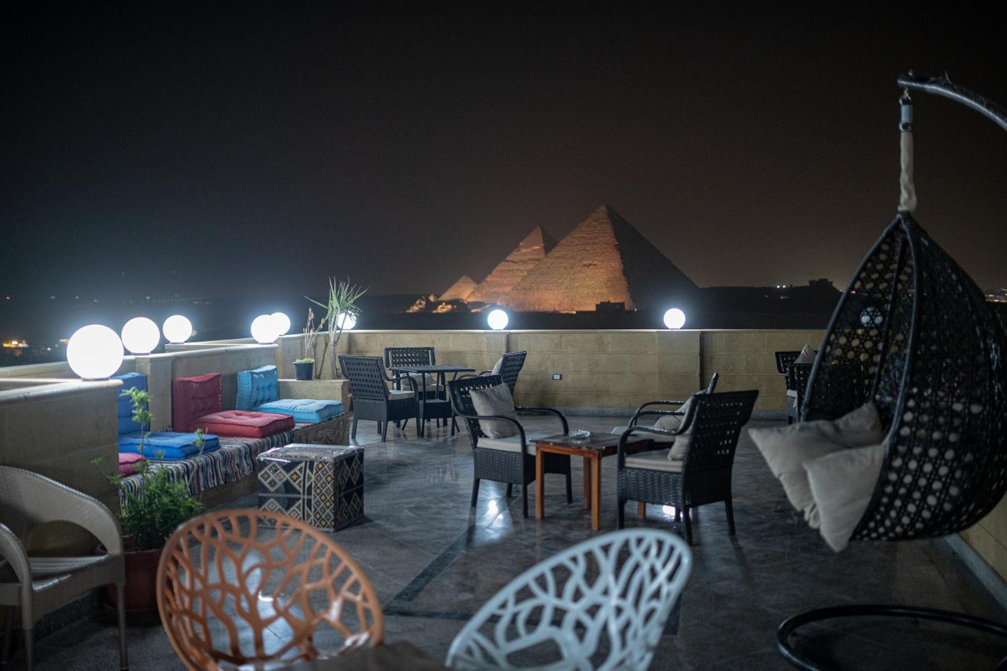 Gardenia Pyramids View - Rooftop Hostel *
